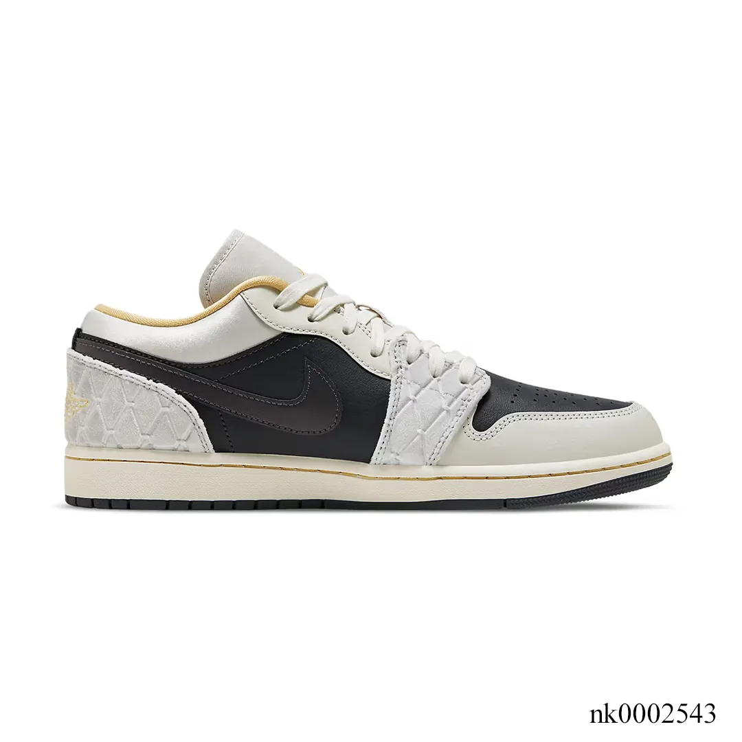 AJ 1 Low Beaded Swoosh Shoes Sneakers - nk0002543