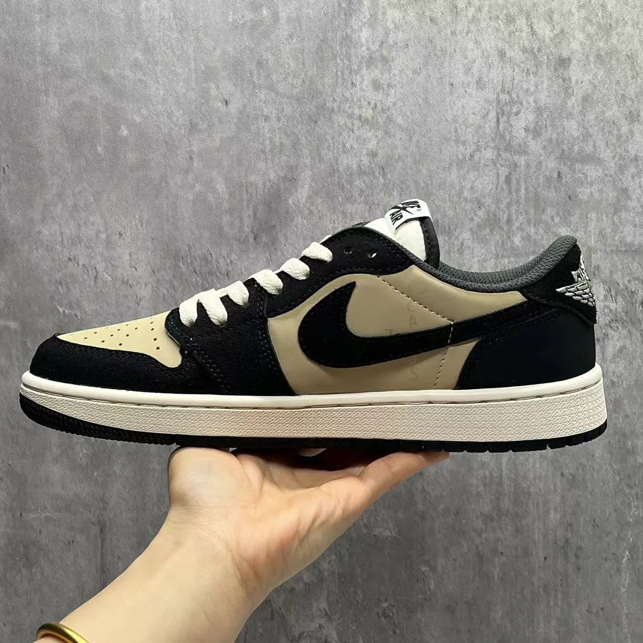 Travis Scott x AJ 1 Low OG Pale Vanilla Shoes Sneakers – nk0003938 - Image 8