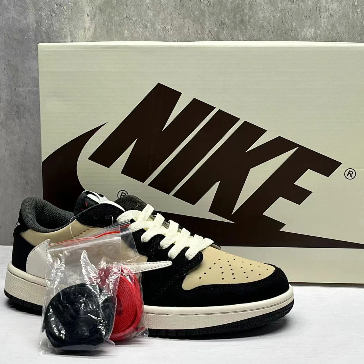 Travis Scott x AJ 1 Low OG Pale Vanilla Shoes Sneakers – nk0003938 - Image 6