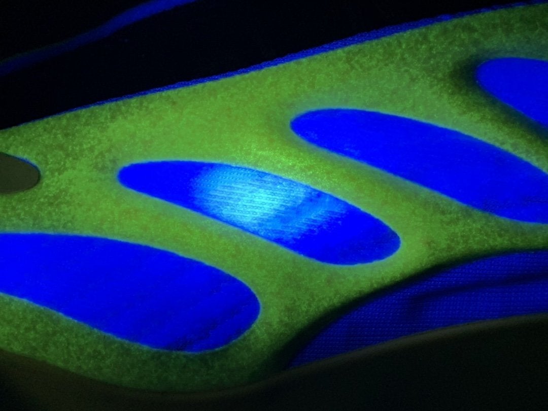 YzY 700 V3 Azael Shoes Sneakers - ad0000062 - Image 17