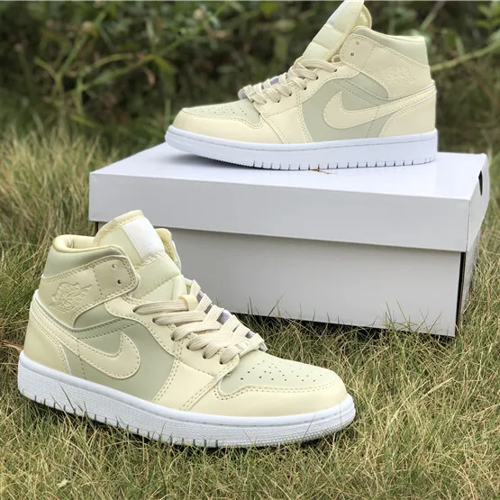 AJ 1 Mid Goose Feather Yellow Shoes Sneakers - nk0000109 - Image 3