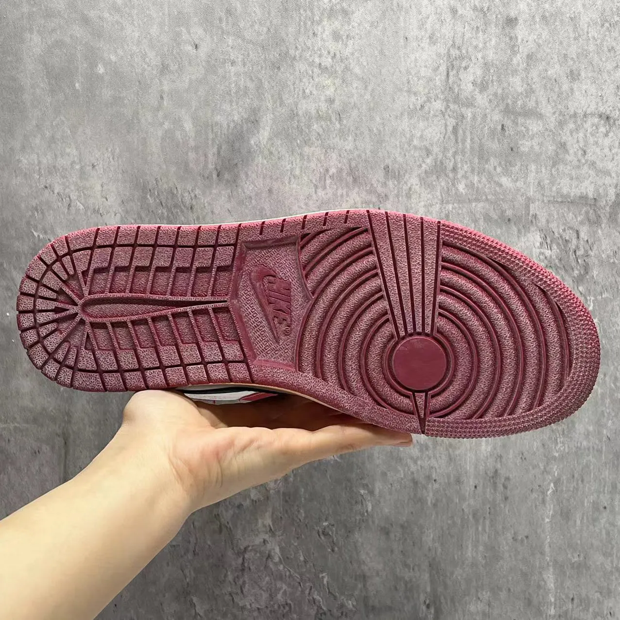 AJ 1 High OG Chicago Reimagined Shoes Sneakers - nk0002132 - Image 11