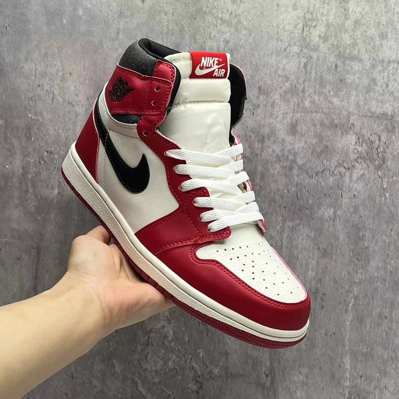 AJ 1 High OG Chicago Reimagined Shoes Sneakers - nk0002132 - Image 5
