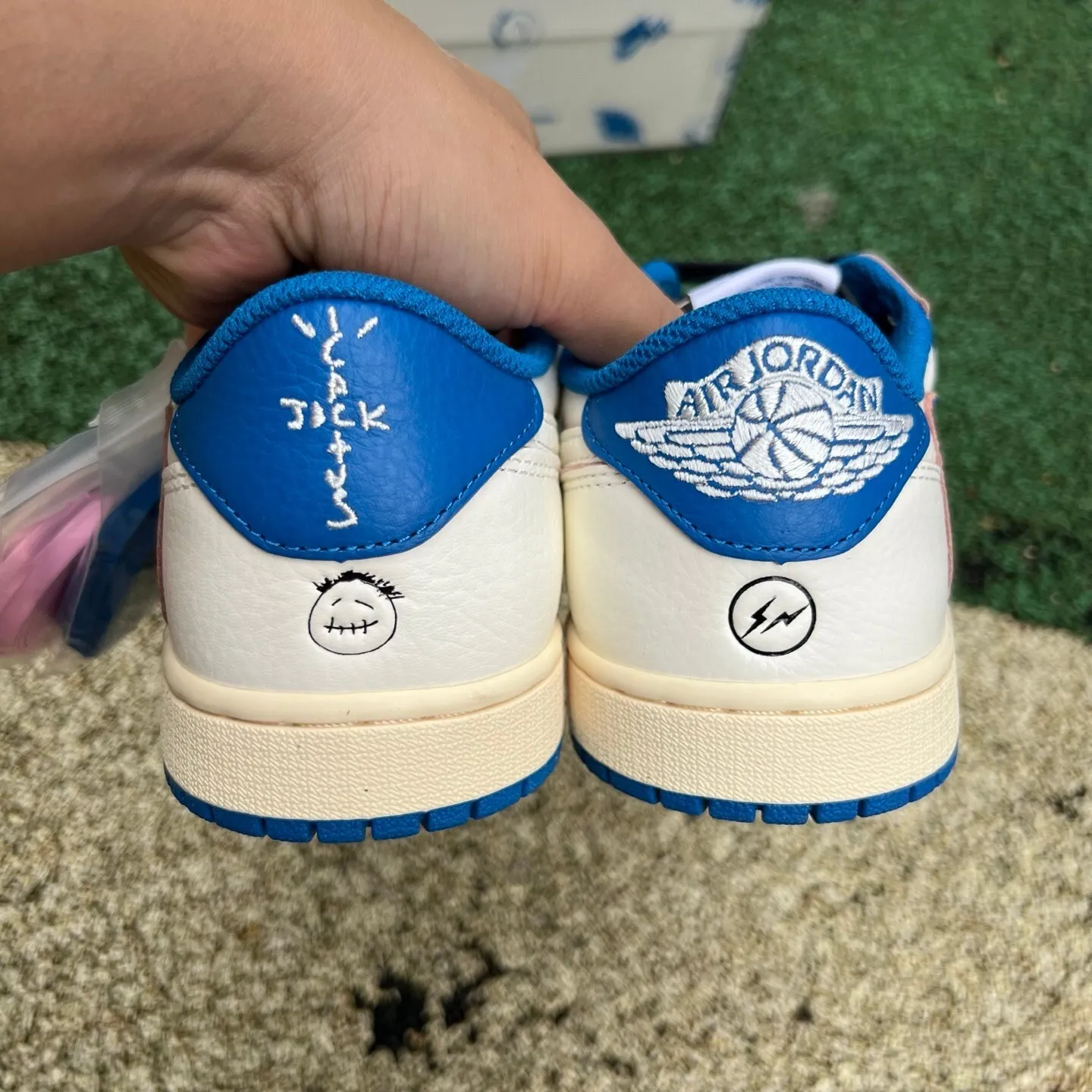 Travis Scott x Fragment x AJ 1 Low 2025 Shoes Sneakers - nk0004193 - Image 12