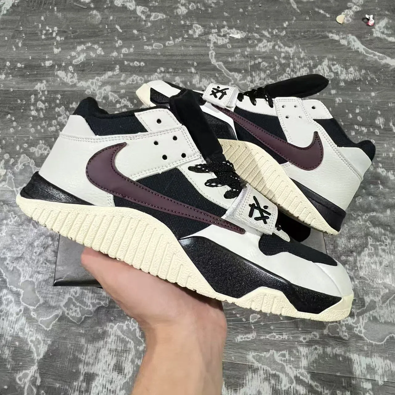 Travis Scott x Jumpman Jack Black White Burgundy Shoes Sneakers – nk0004565 - Image 3