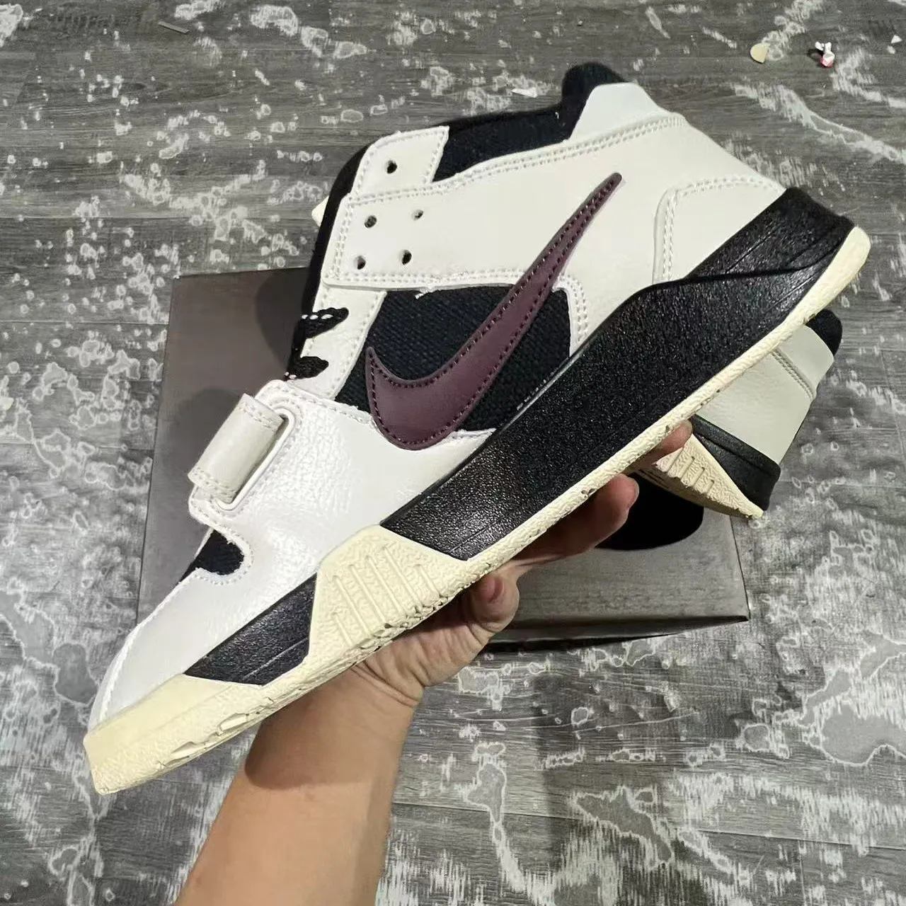 Travis Scott x Jumpman Jack Black White Burgundy Shoes Sneakers – nk0004565 - Image 6