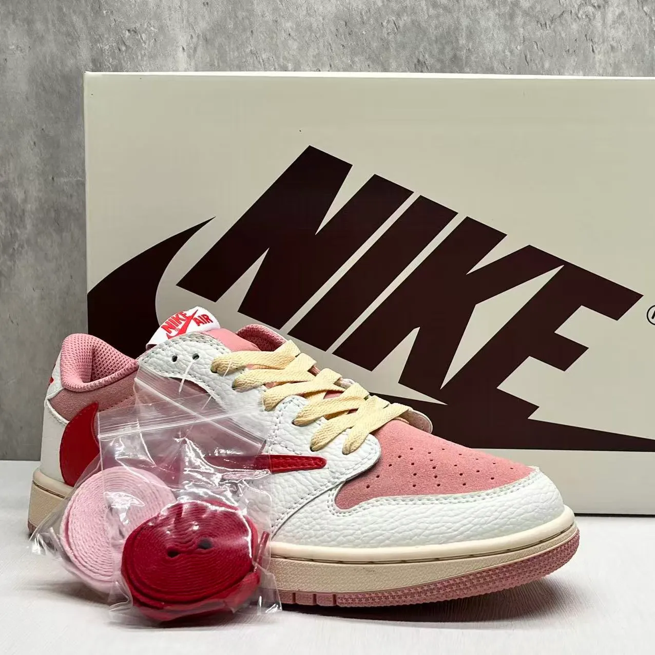 Travis Scott x AJ 1 Low OG Shy Pink Shoes Sneakers – nk0004567 - Image 4