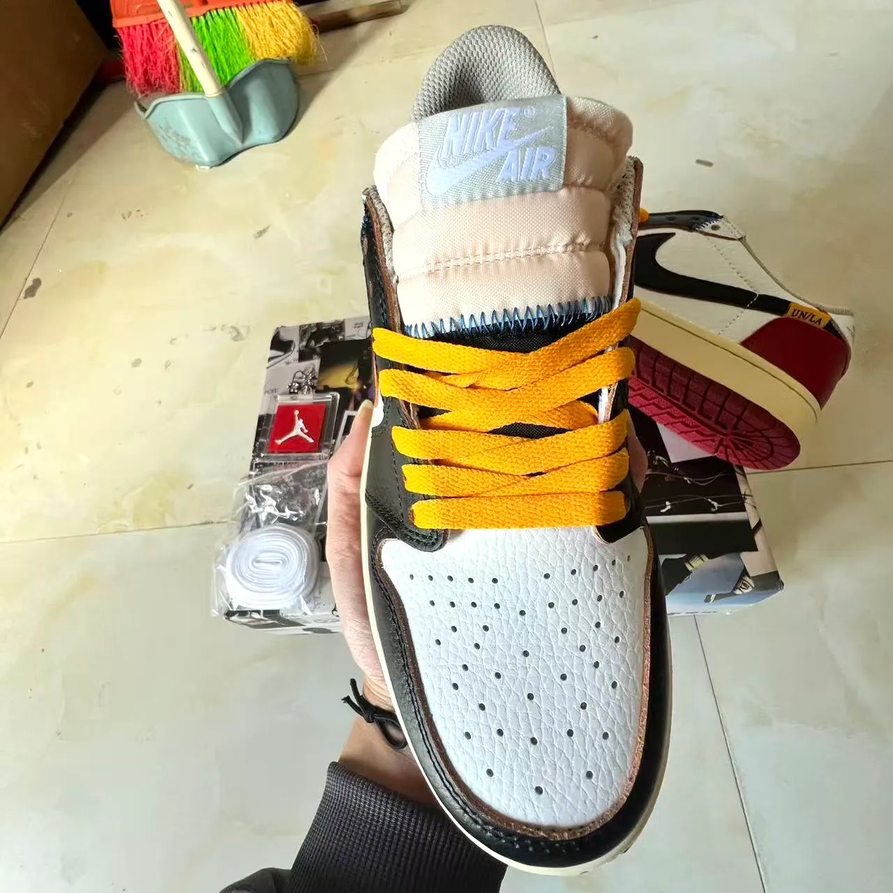 Union LA x AJ 1 Low OG Black Toe Shoes Sneakers – nk0004751 - Image 7