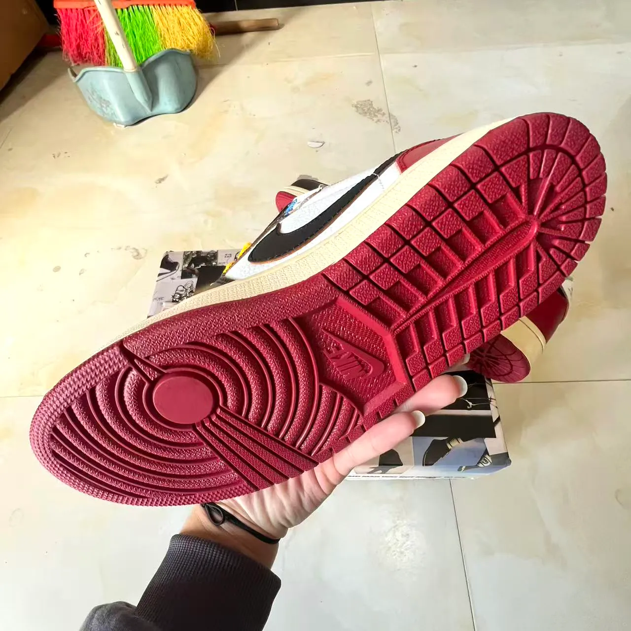 Union LA x AJ 1 Low OG Black Toe Shoes Sneakers – nk0004751 - Image 9