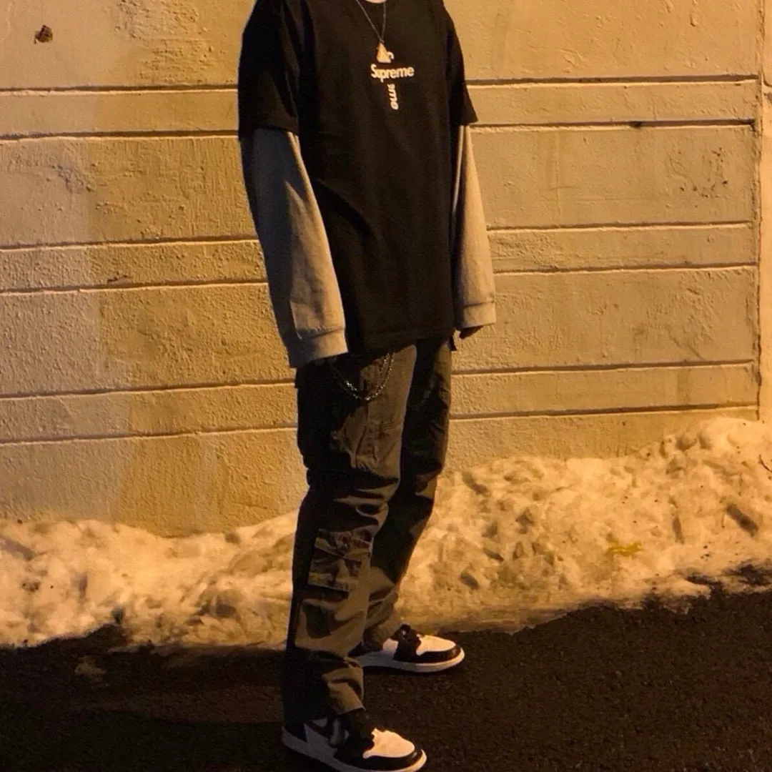 SUP Cross Box Logo T-Shirt in Black - 512 - spm0000512 - Image 9