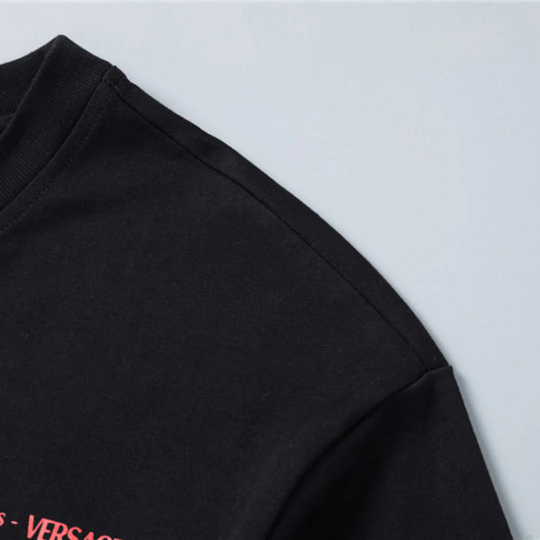 VS Medusa Safety Pin-print Cotton T-shirt in Black - vs0000087 - Image 12