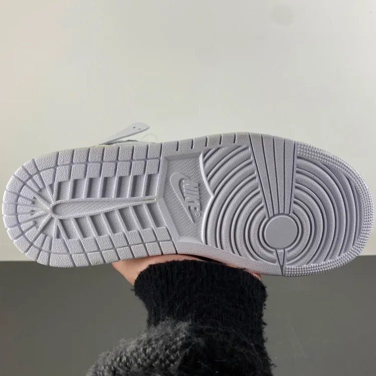 Virgil Abloh Archive x AJ 1 High OG 'Alaska' Shoes Sneakers – nk0004931 - Image 16